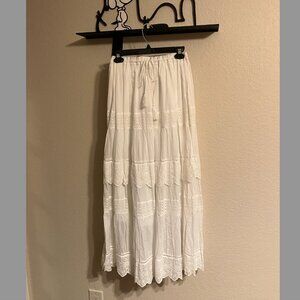 CUPIO Eyelet Tiered Maxi Skirt in White - NEW Size M